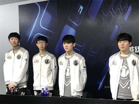 过去火箭更 过去火箭更