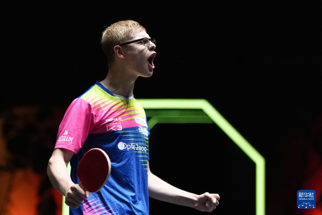 手受伤停赛 手受伤停赛